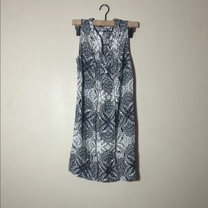 Old Navy Sleeveless Blue and White Paisley Print Tunic Dress Size Small